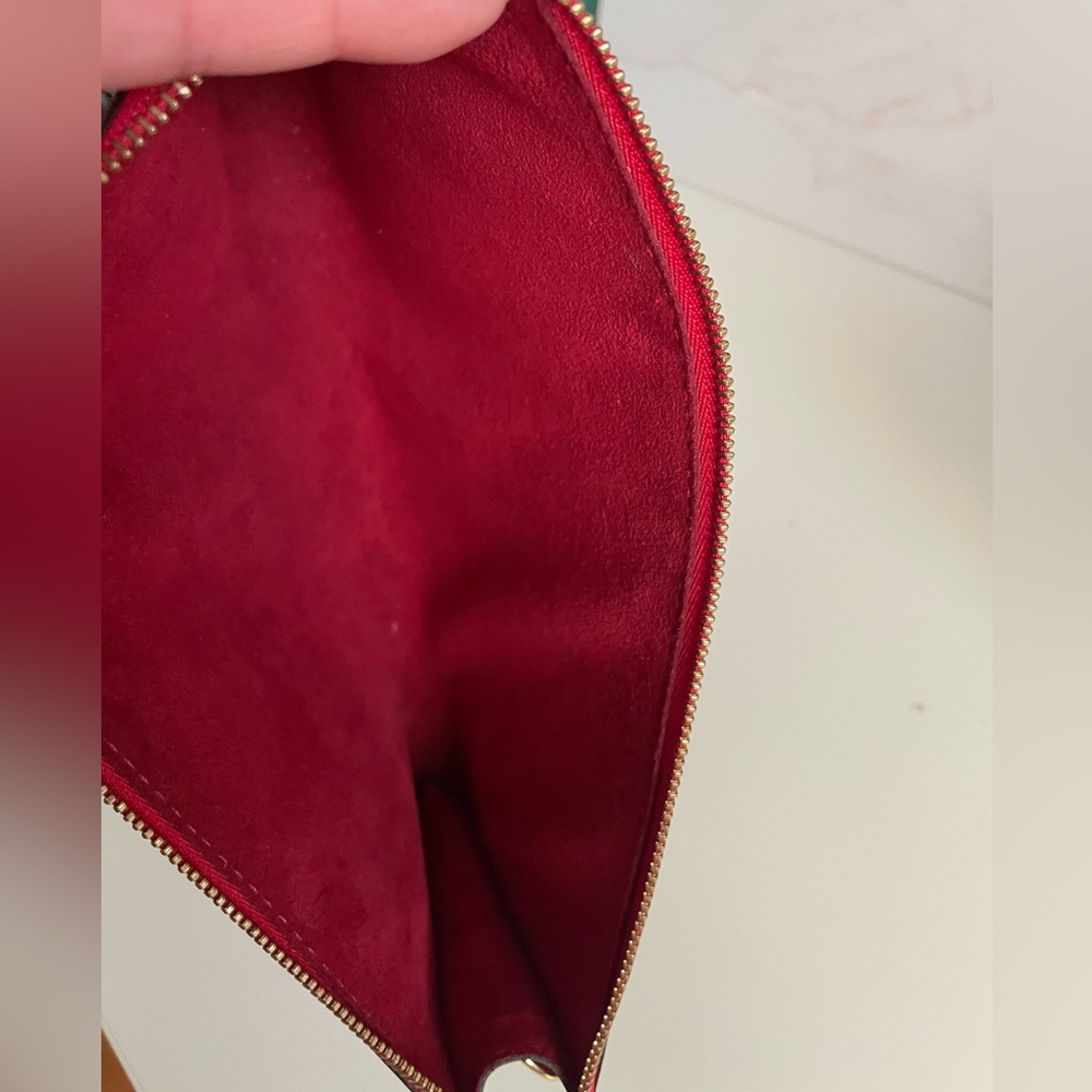 ❗️SOLD❗️Louis Vuitton Red epi Pochette - Picture 12 of 12